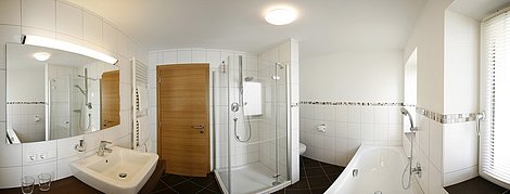 Badezimmer im Appartement Enzian